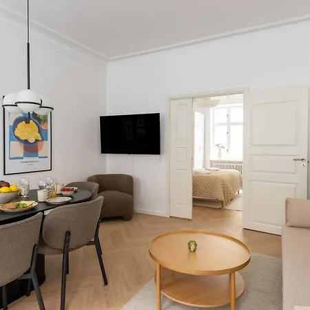 Freshly Renovated For 6 People * Kopenhagen