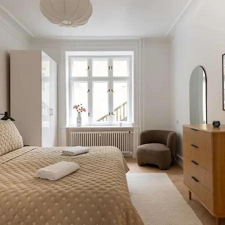 Freshly Renovated For 6 People Apartment *